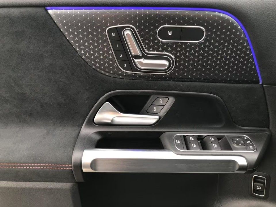 Mercedes-Benz GLB 220d 4MATIC AMG Line - foto 10