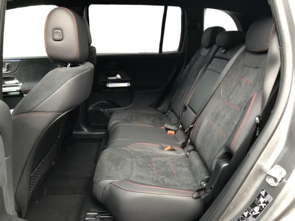 Mercedes-Benz GLB 220d 4MATIC AMG Line (4)
