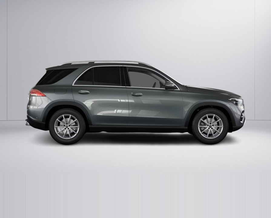 Mercedes-Benz GLE 300d 4MATIC (2)