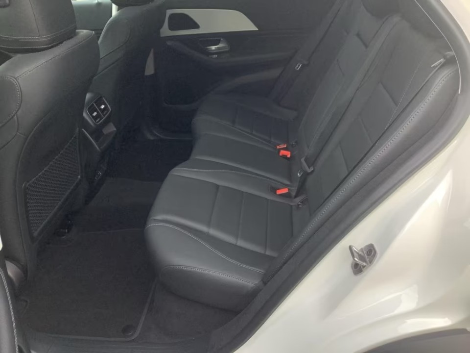 Mercedes-Benz GLE 300d 4MATIC - foto 14