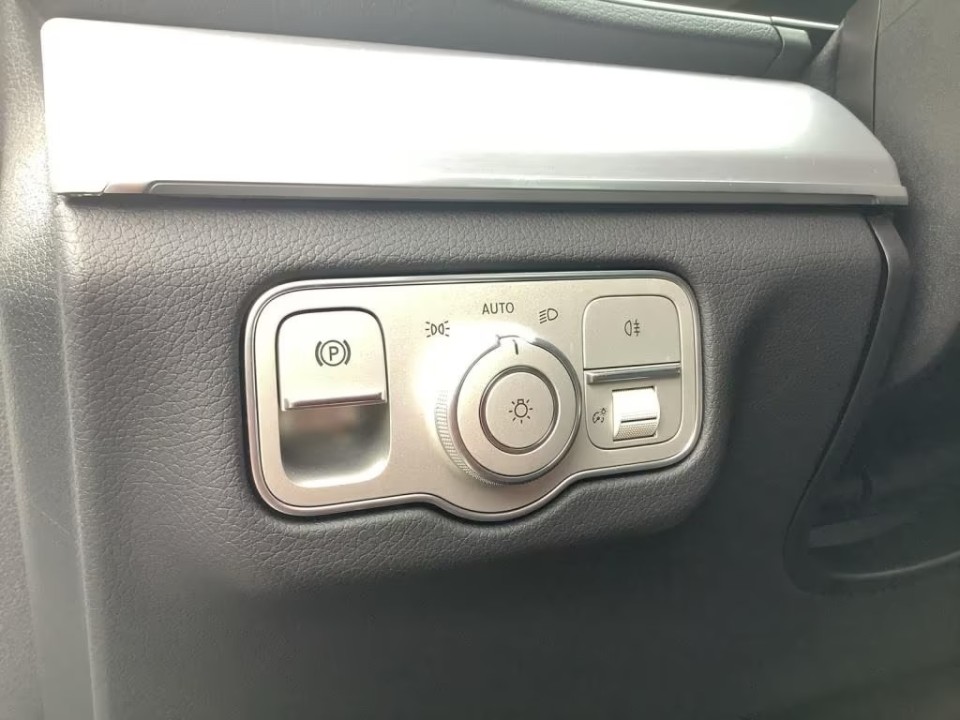 Mercedes-Benz GLE 300d 4MATIC - foto 12