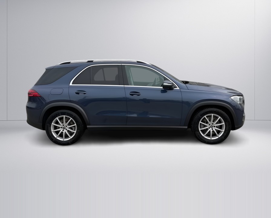 Mercedes-Benz GLE 350de 4MATIC (2)
