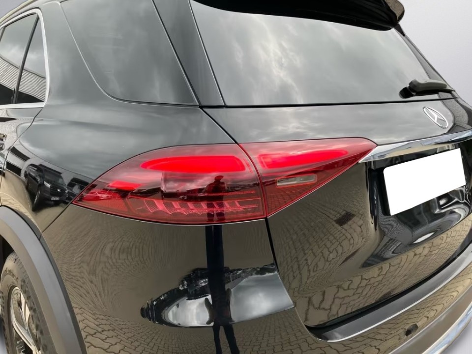 Mercedes-Benz GLE 300d 4MATIC - foto 16