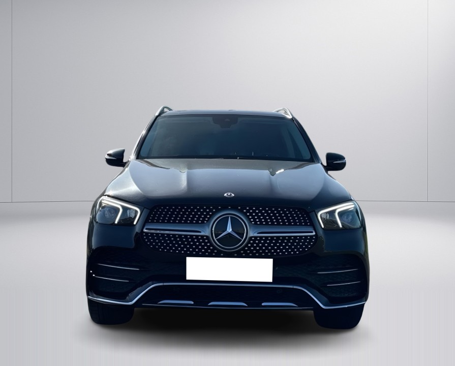 Mercedes-Benz GLE 300d 4MATIC AMG (2)