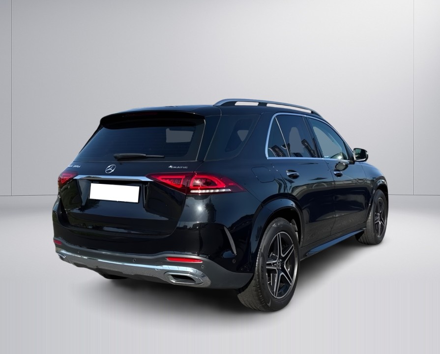 Mercedes-Benz GLE 300d 4MATIC AMG (4)