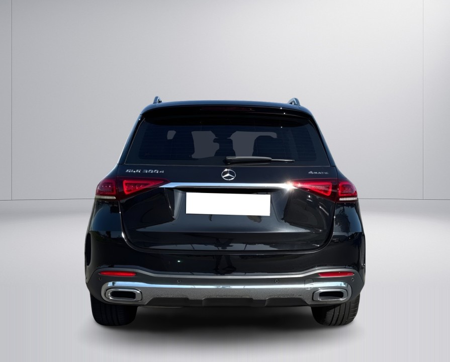 Mercedes-Benz GLE 300d 4MATIC AMG (5)