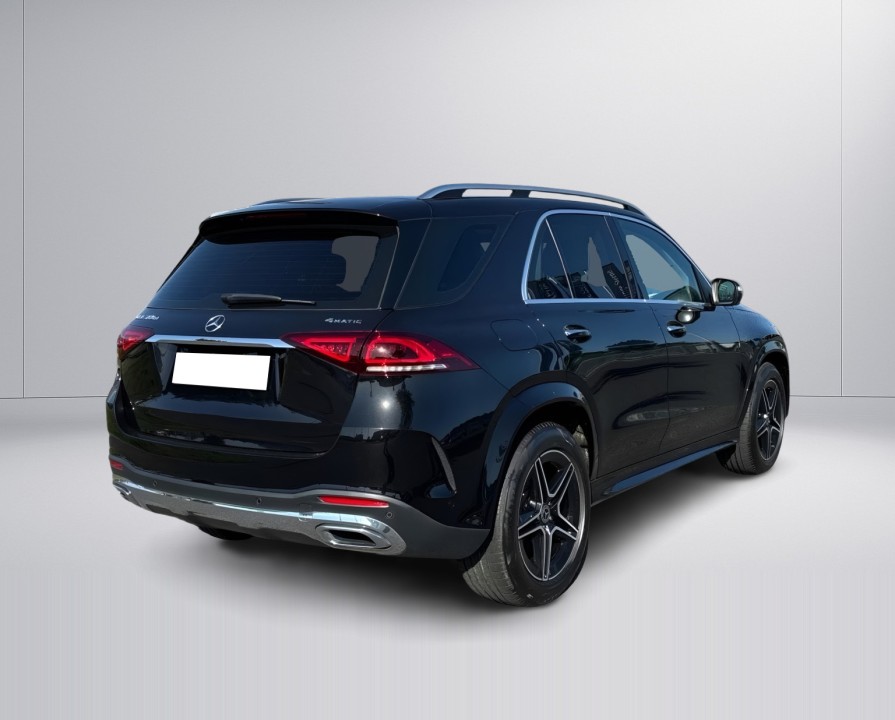 Mercedes-Benz GLE 300d 4MATIC AMG (3)