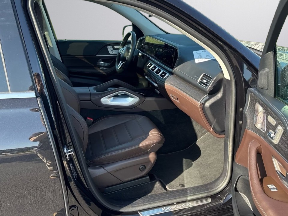 Mercedes-Benz GLE 300d 4MATIC AMG - foto 8