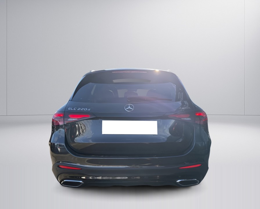 Mercedes-Benz GLC 220d 4MATIC AMG (3)