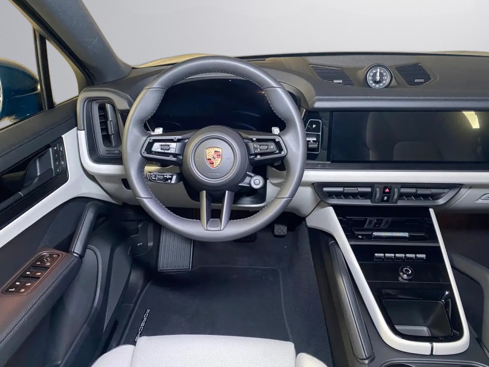 Porsche Cayenne Coupe E-Hybrid Black Edition (4)