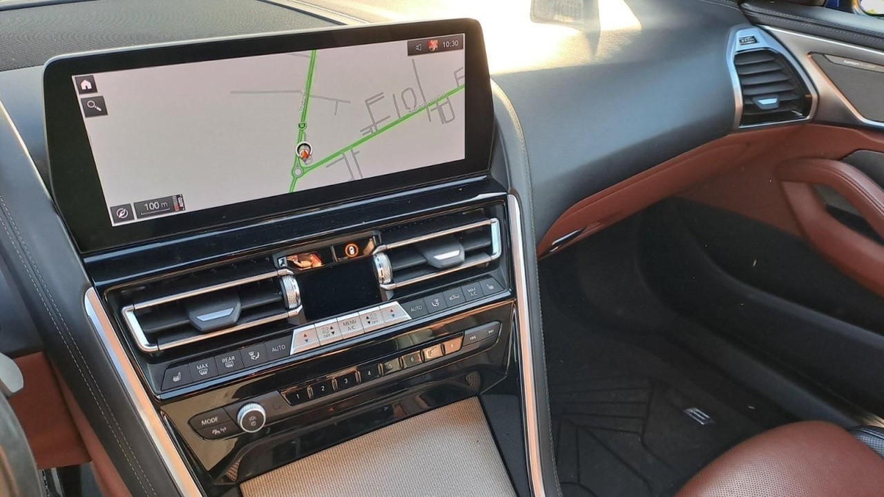 BMW Seria 8 840i xDrive - foto 9