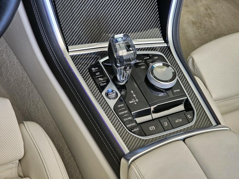 BMW Seria 8 840i xDrive - foto 13