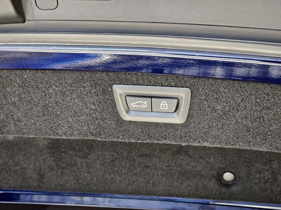 BMW Seria 8 840i xDrive - foto 15