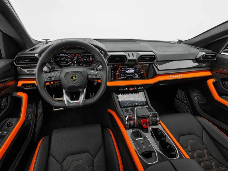 Lamborghini URUS SE (5)
