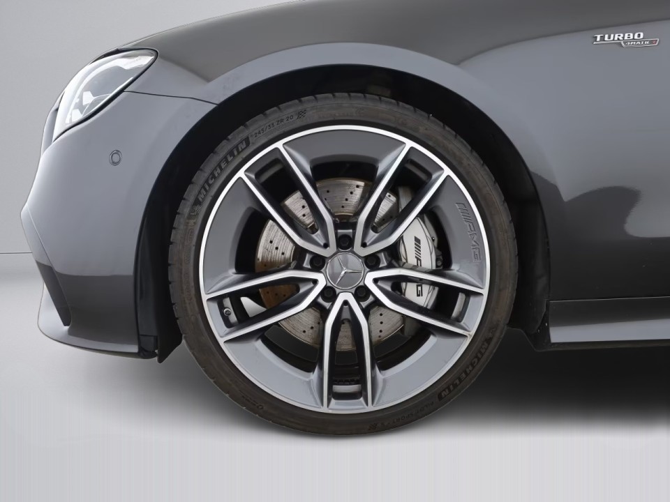 Mercedes-Benz E 53 AMG 4MATIC+ Coupé - foto 24