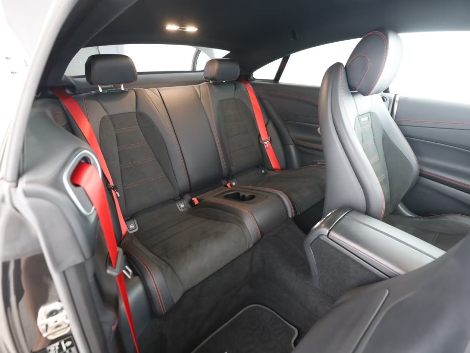Mercedes-Benz E 53 AMG 4MATIC+ Coupé - foto 11