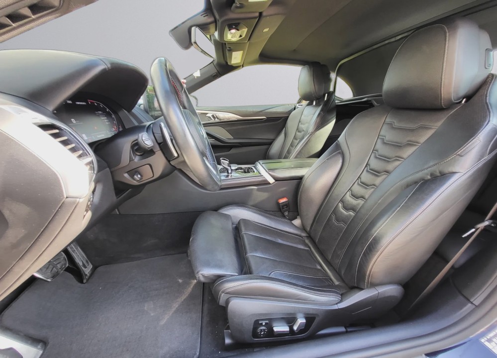 BMW Seria 8 M850i ​​xDrive - foto 11