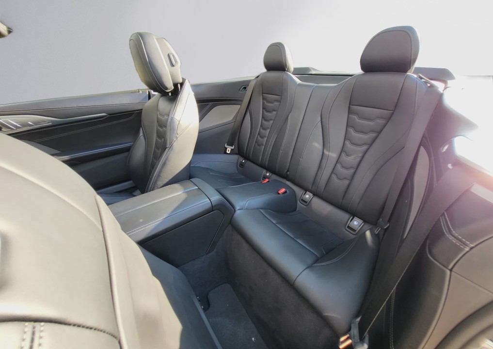 BMW Seria 8 M850i ​​xDrive - foto 13
