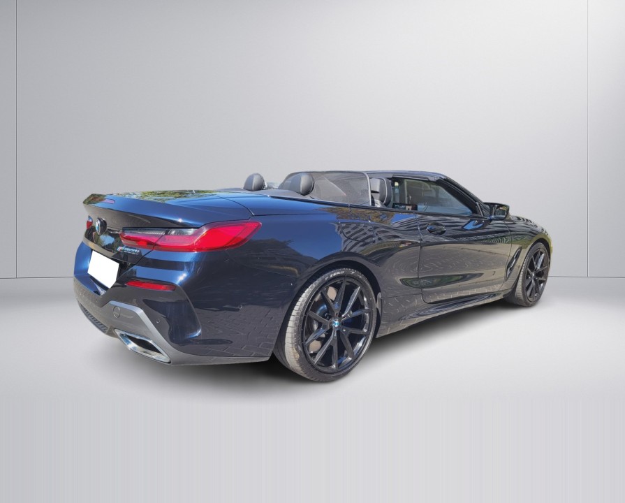 BMW Seria 8 M850i ​​xDrive (3)
