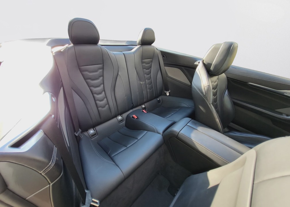 BMW Seria 8 M850i ​​xDrive - foto 17