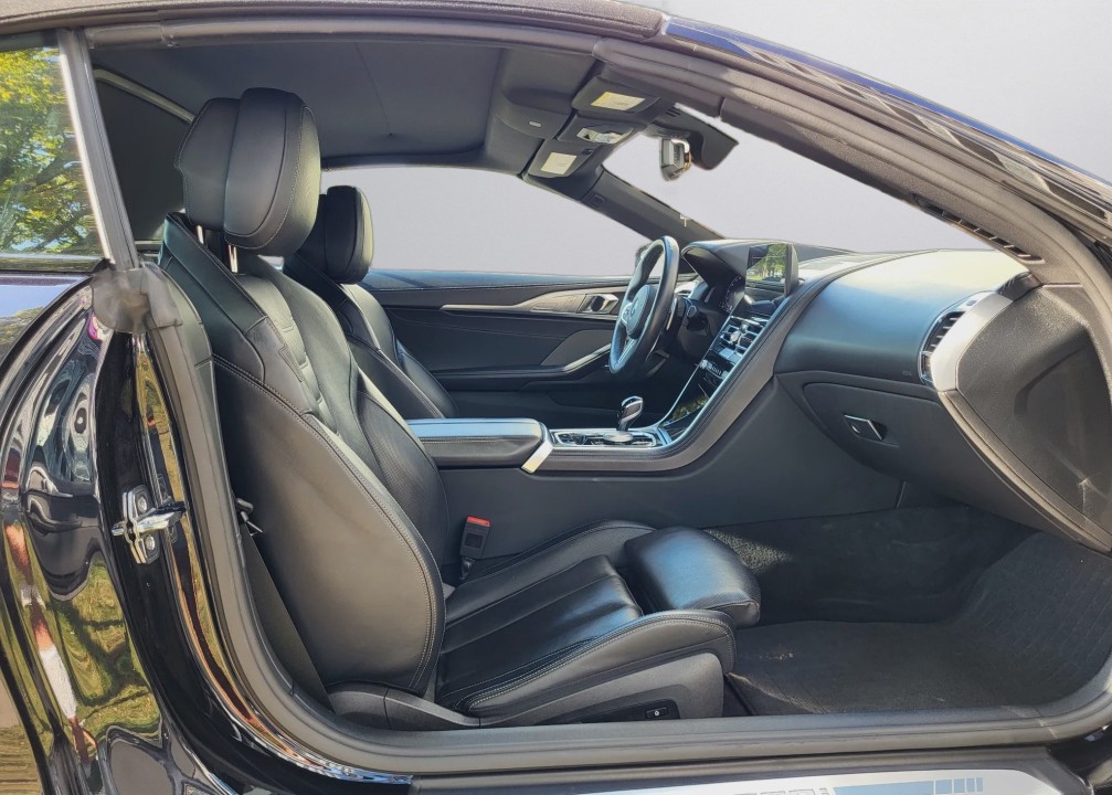 BMW Seria 8 M850i ​​xDrive - foto 15