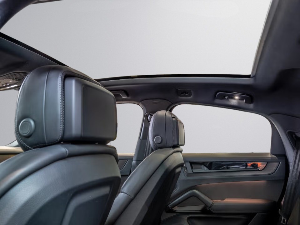 Porsche Cayenne Coupe E-Hybrid Black Edition - foto 12