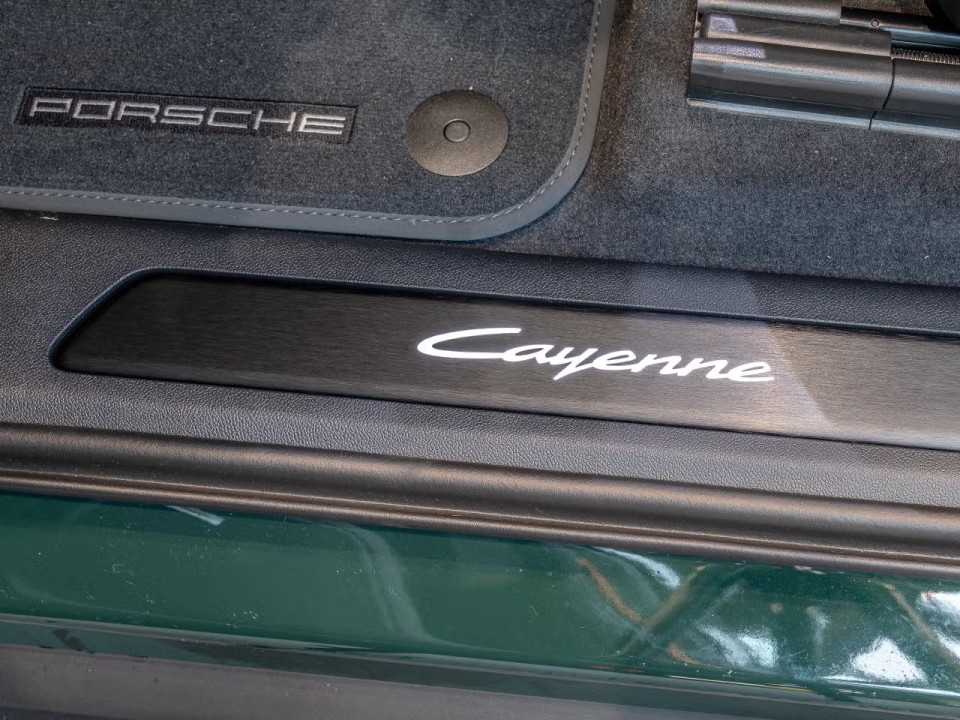Porsche Cayenne Coupe E-Hybrid Black Edition - foto 22