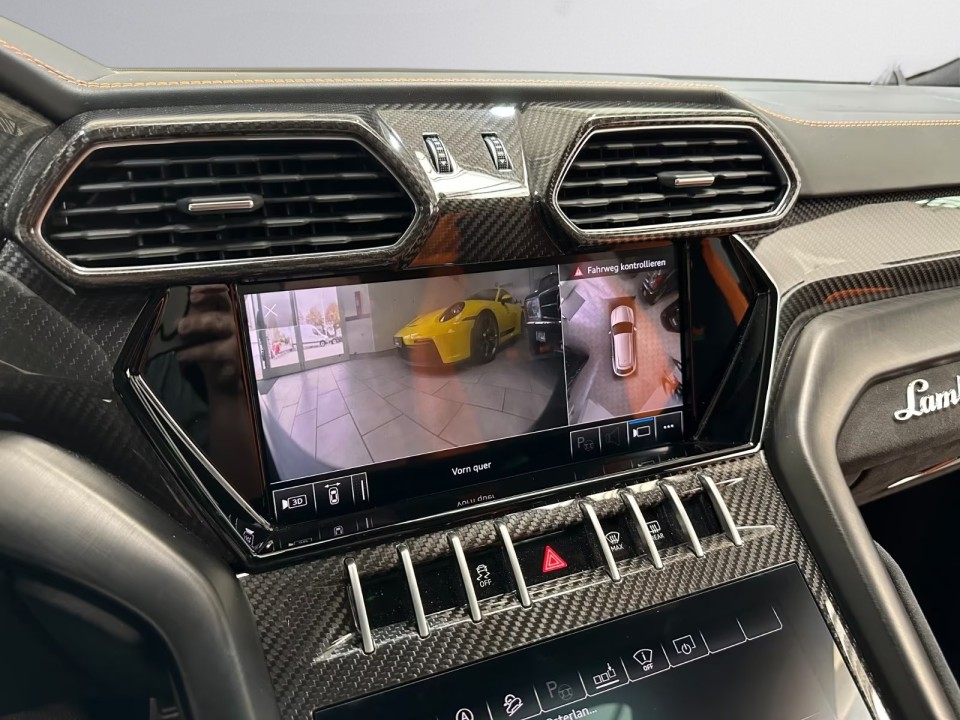Lamborghini URUS - foto 15