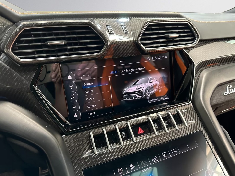 Lamborghini URUS - foto 12