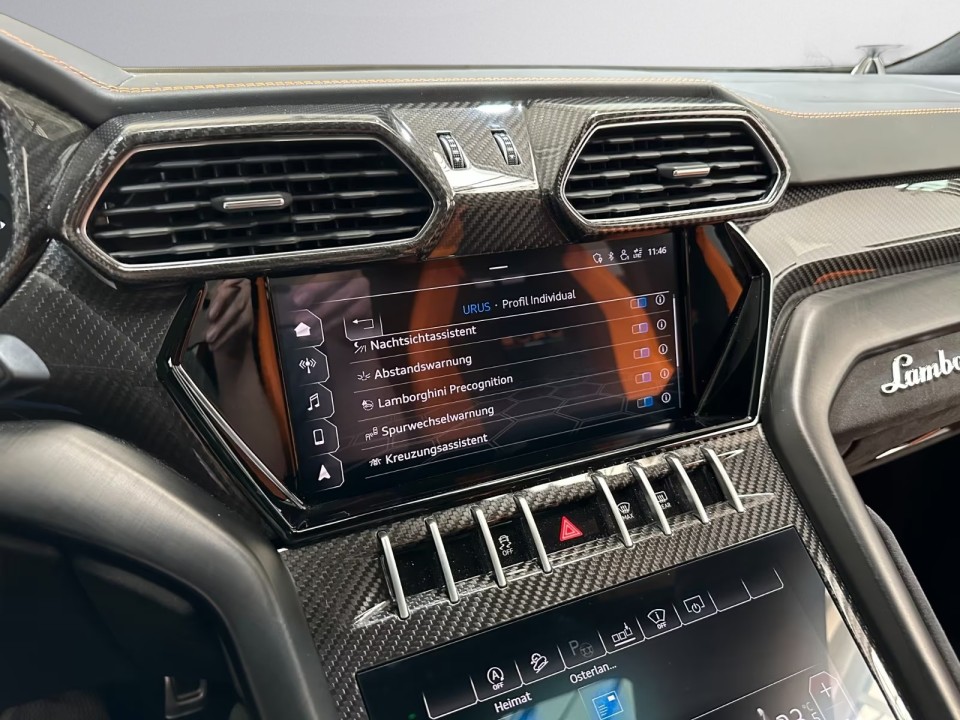 Lamborghini URUS - foto 14