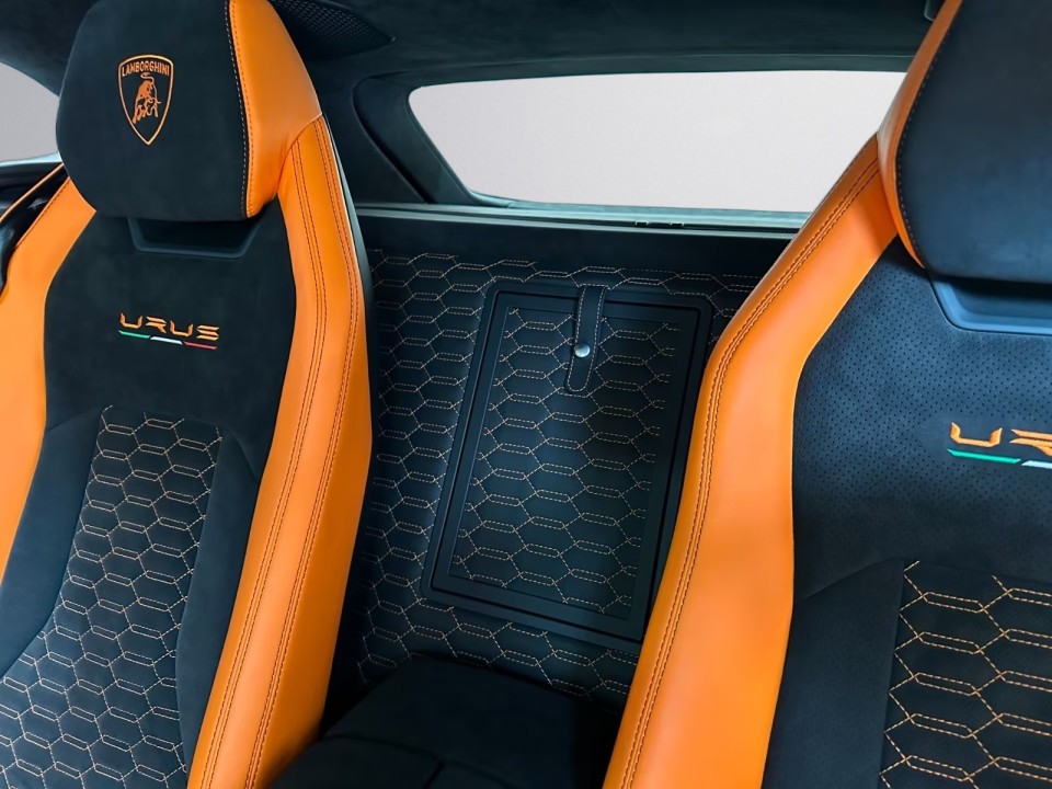 Lamborghini URUS - foto 22