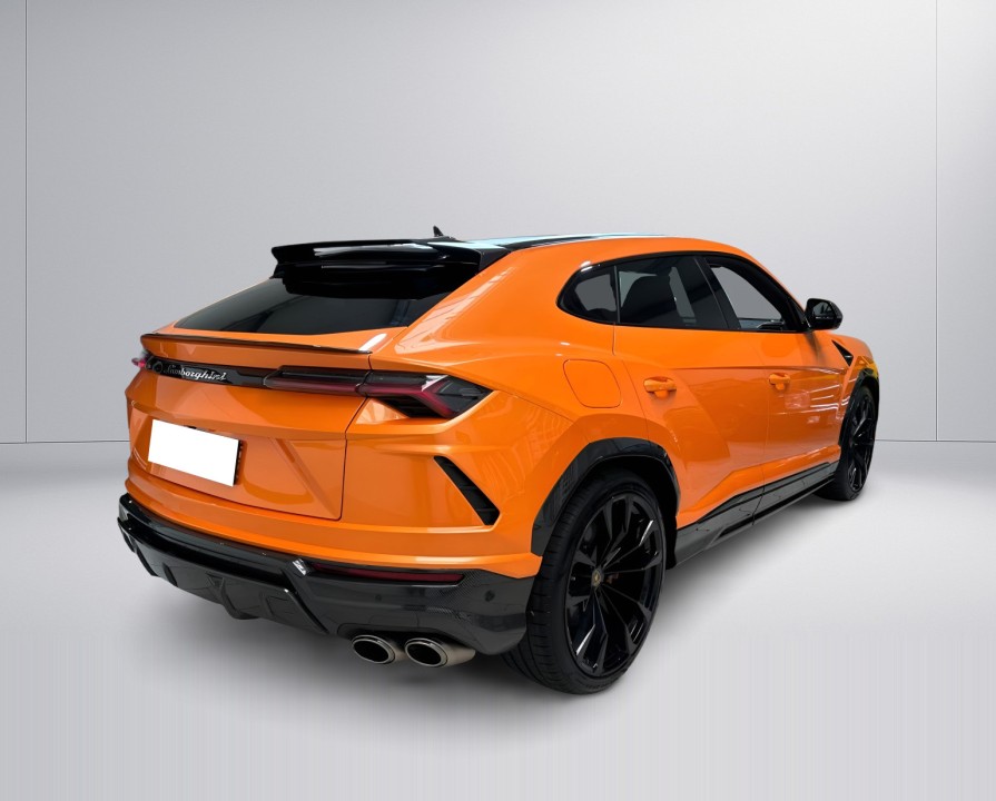 Lamborghini URUS (2)