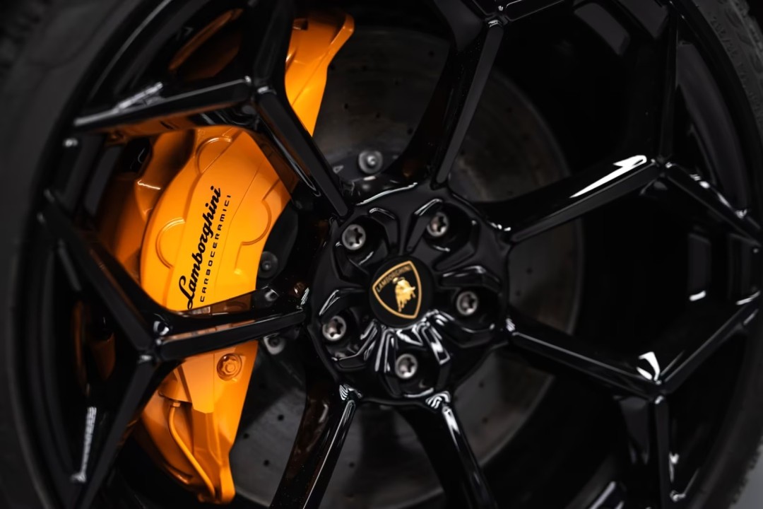 Lamborghini Urus Performante - foto 36