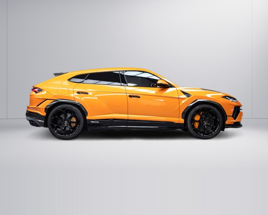 Lamborghini Urus Performante (2)