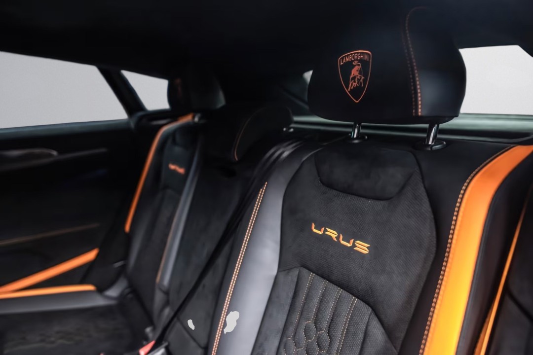 Lamborghini Urus Performante - foto 16