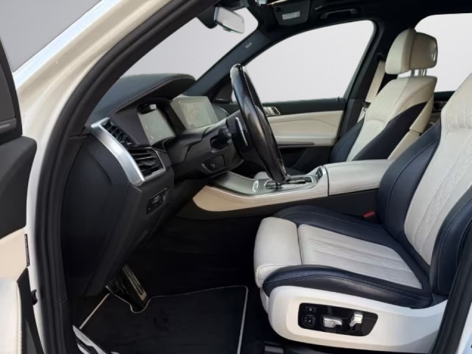 BMW X5 xDrive 40d M-Sport - foto 9