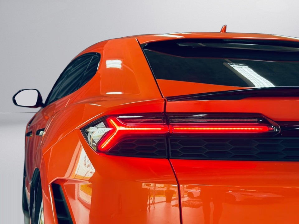 Lamborghini Urus SE - foto 36