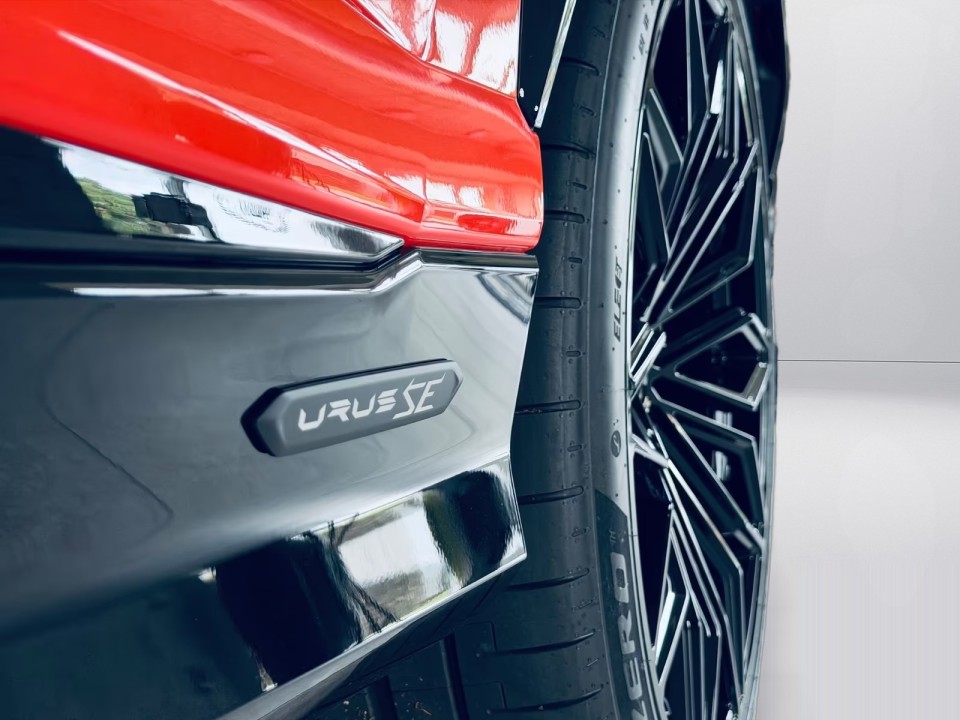Lamborghini Urus SE - foto 45