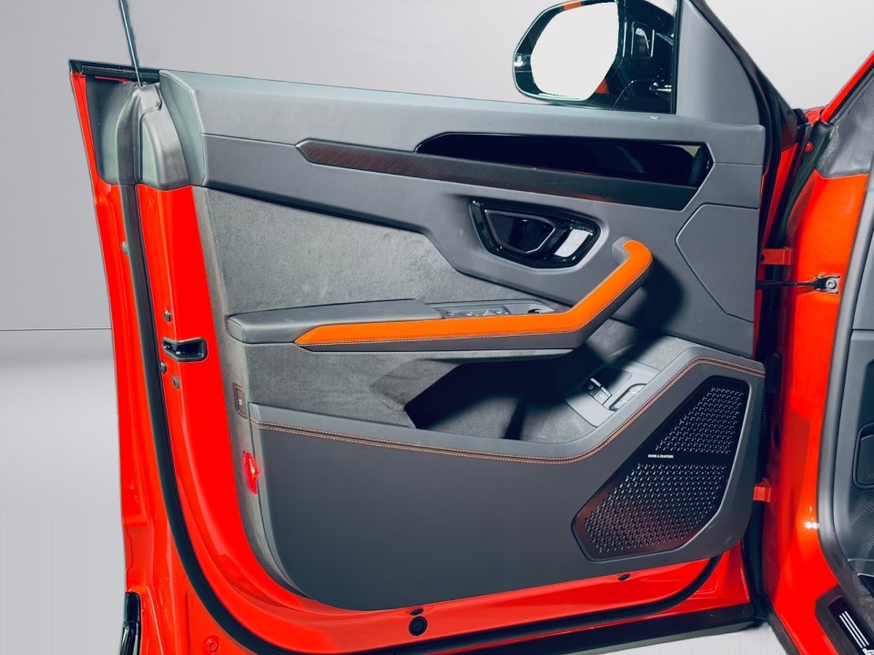 Lamborghini Urus SE - foto 29