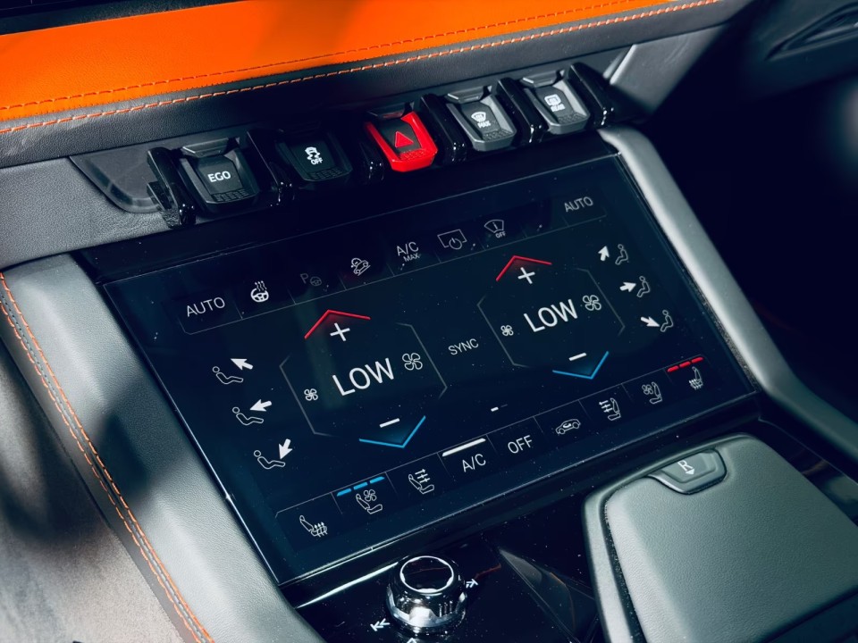 Lamborghini Urus SE - foto 17