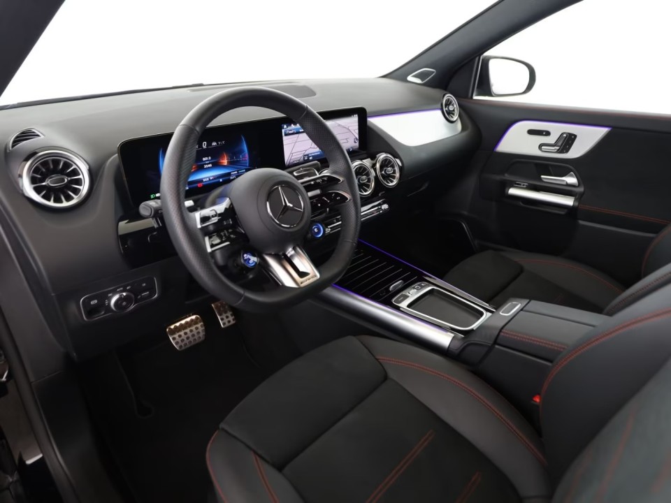 Mercedes-Benz GLA 35 AMG 4MATIC - foto 11