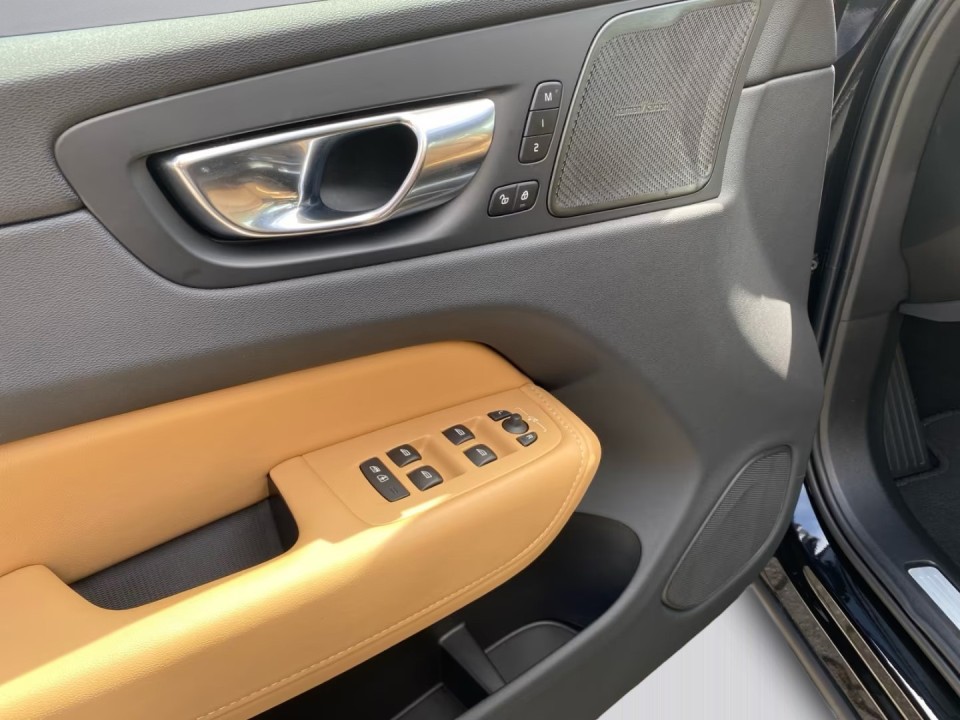 Volvo XC 60 B4 - foto 10