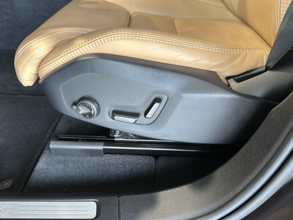 Volvo XC 60 Ultimate Bright - foto 14