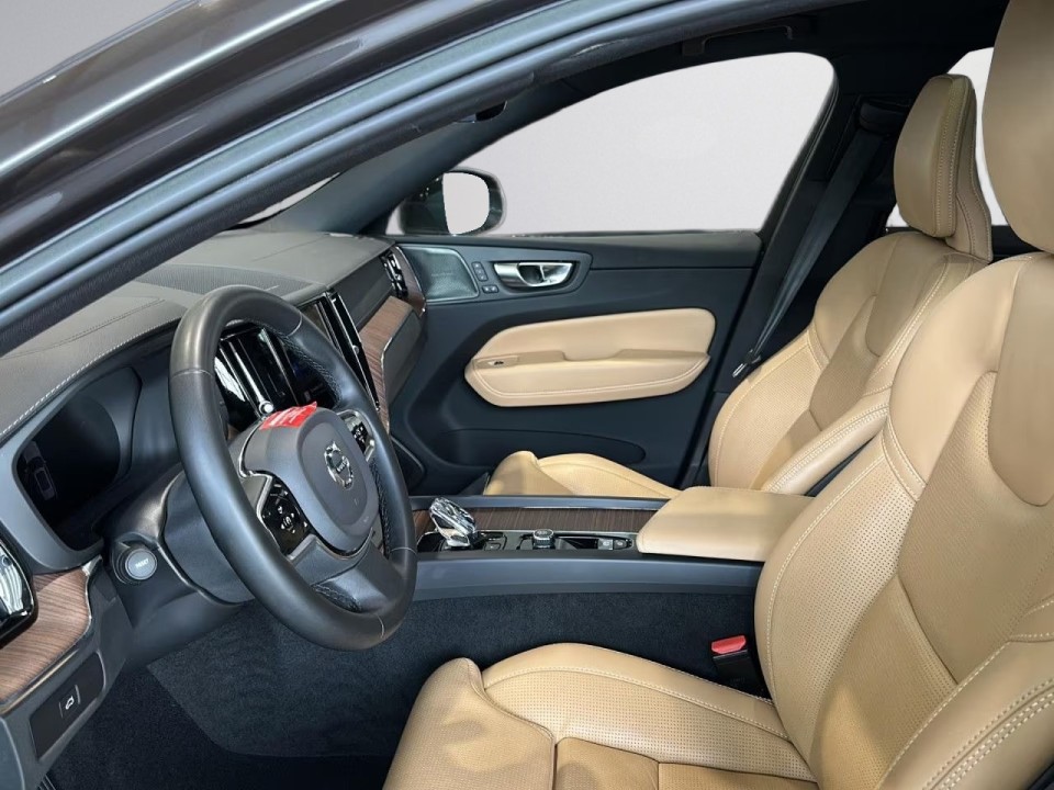 Volvo XC 60 Ultimate Bright - foto 7