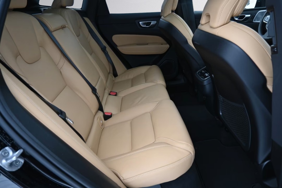Volvo XC 60 Volvo XC60 B4 D AWD Ultimate - foto 20