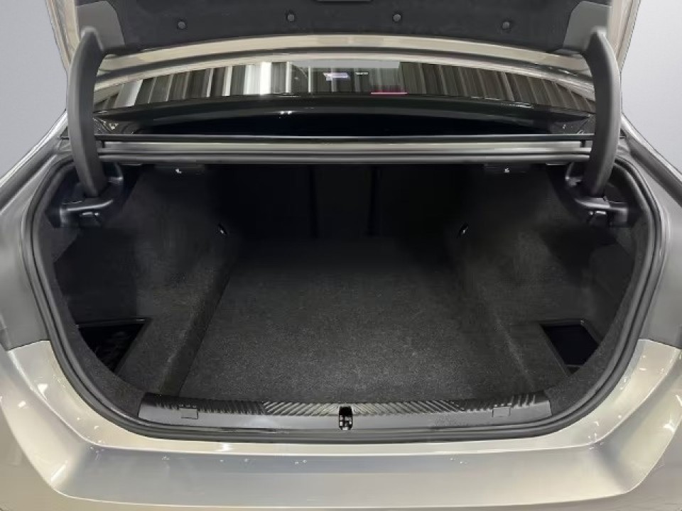 BMW Seria 5 520i M-Sport - foto 17