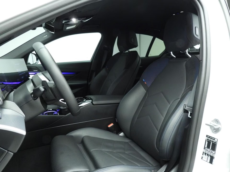 BMW Seria 5 520i M-Sport - foto 6