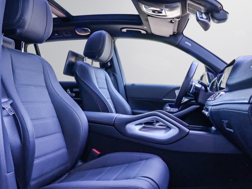 Mercedes-Benz GLS 450 4MATIC AMG - foto 11