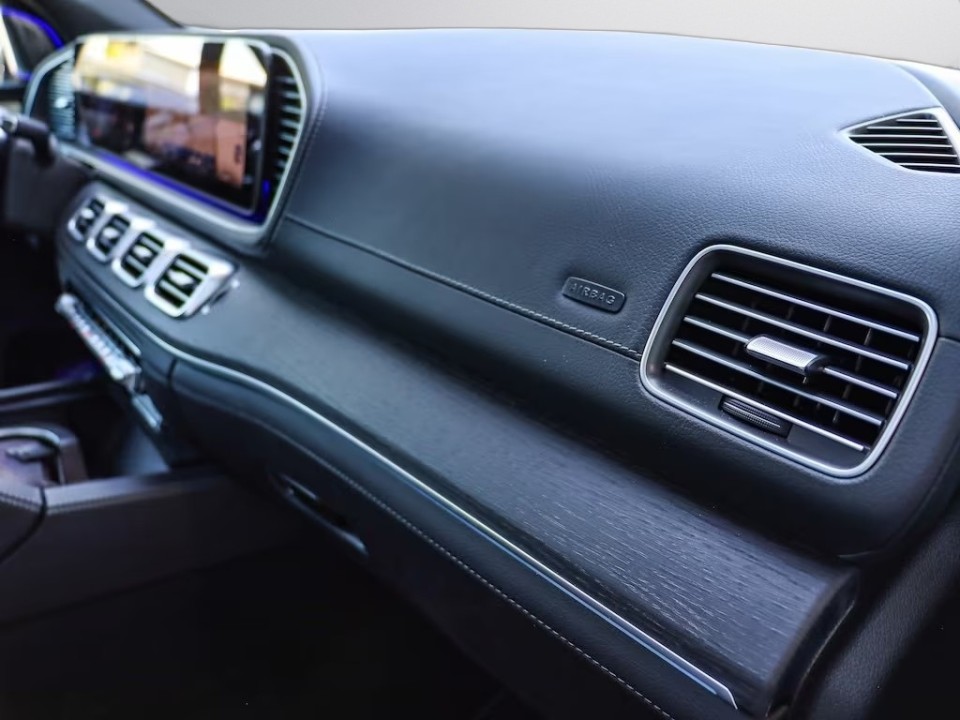 Mercedes-Benz GLS 450 4MATIC AMG - foto 25