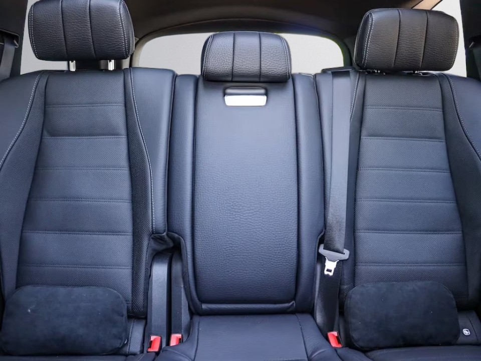 Mercedes-Benz GLS 450 4MATIC AMG - foto 18